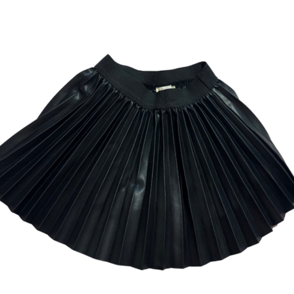 Hanna Banana girls size 6 Black Pleated Skirt